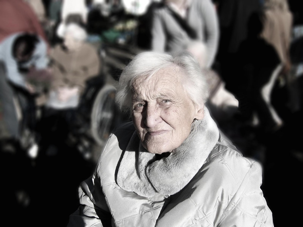 Woman, elderly, portrait — illustrating Glucose Variability and Healthy Aging