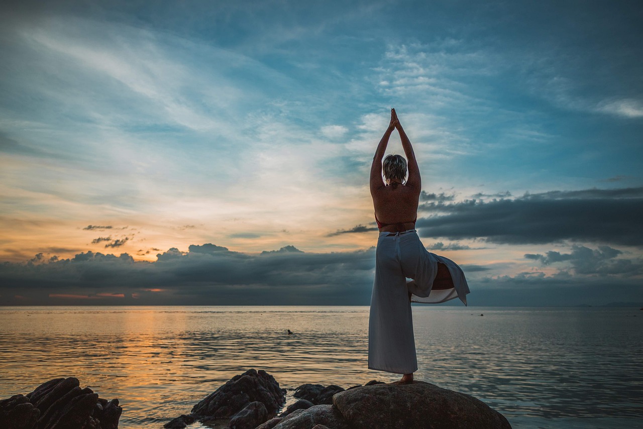 Yoga, yoga pose, asana — illustrating Hormesis: Why a Little Stress Helps