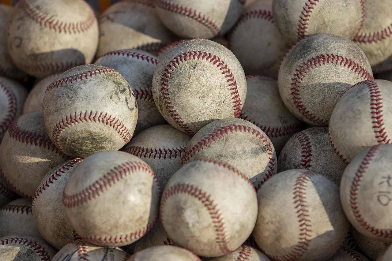 Ball, sports, baseball — illustrating Low Albumin and Longevity: What It Signals