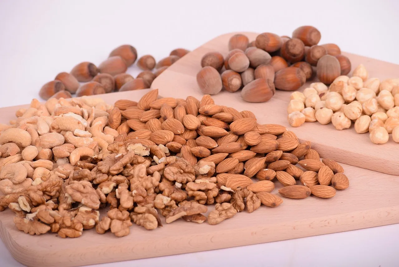 Nuts, almonds, seeds — illustrating Metabolic Markers to Track on a GLP-1: A1c, BP, Lipids