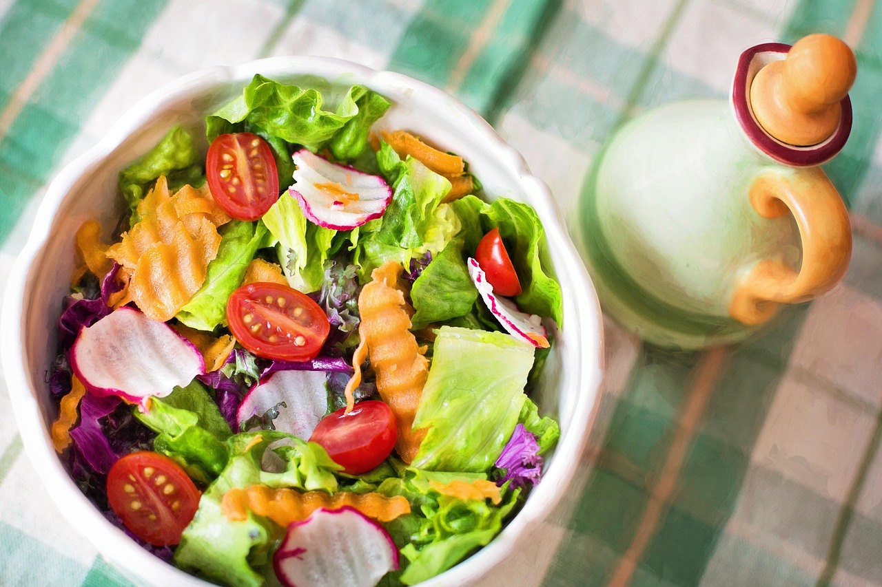 Salad, fresh, veggies — illustrating Rebound Weight After GLP-1s: What Studies Show