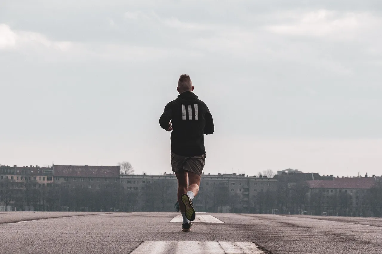 Recovery for Endurance vs Strength Athletes