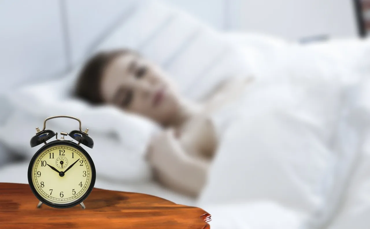 Sleep Consistency vs Sleep Duration